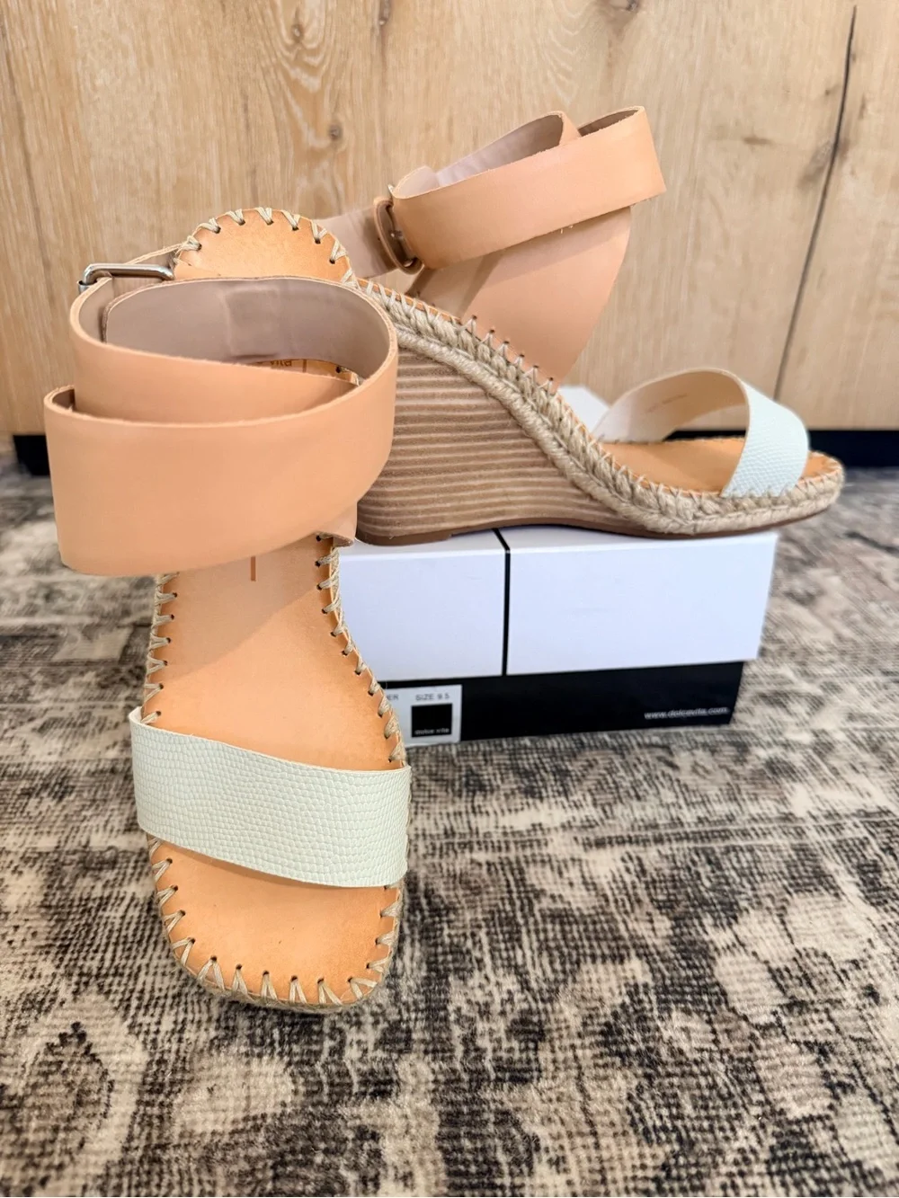 Dolce Vita, NEZZA natural leather Two-Tone Wedge Sandal, lightly worn, SZ 9.5